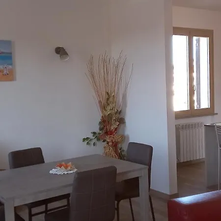 Appartamento In Bifamiliare Rosignano Solvay Esterno foto
