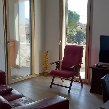 Appartamento In Bifamiliare Rosignano Solvay Esterno foto