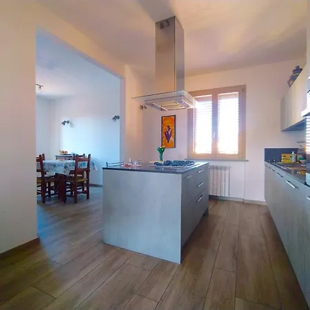 Appartamento In Bifamiliare Rosignano Solvay Esterno foto